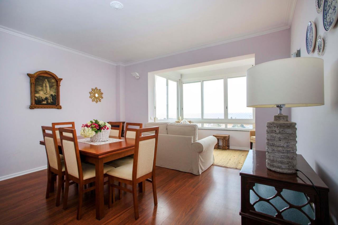 Vistaomar Apartment เซาโจเอา โด เอชโตริล ภายนอก รูปภาพ