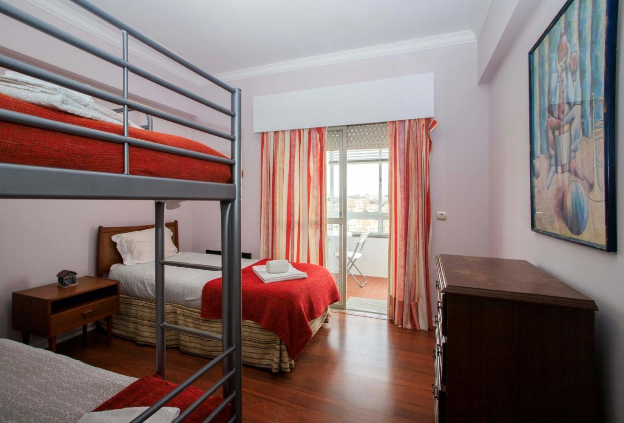 Vistaomar Apartment เซาโจเอา โด เอชโตริล ภายนอก รูปภาพ