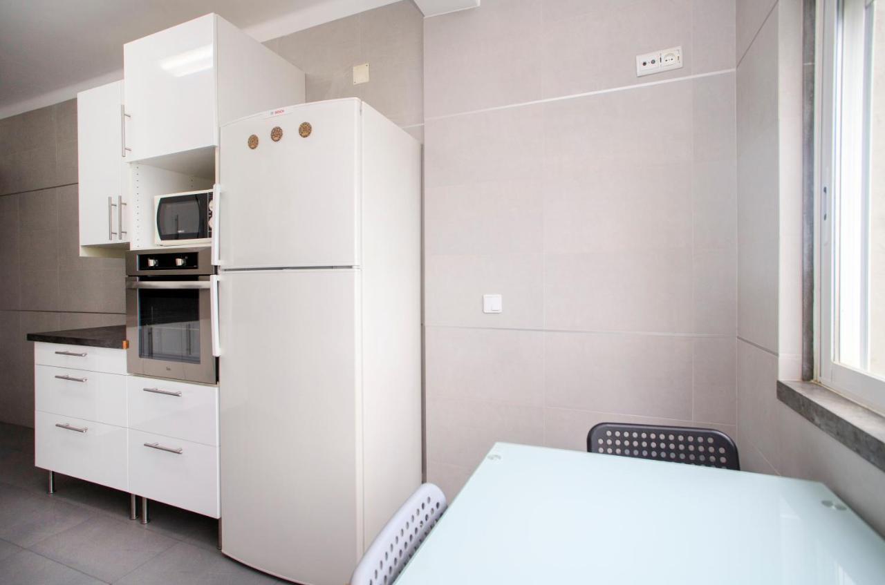 Vistaomar Apartment เซาโจเอา โด เอชโตริล ภายนอก รูปภาพ