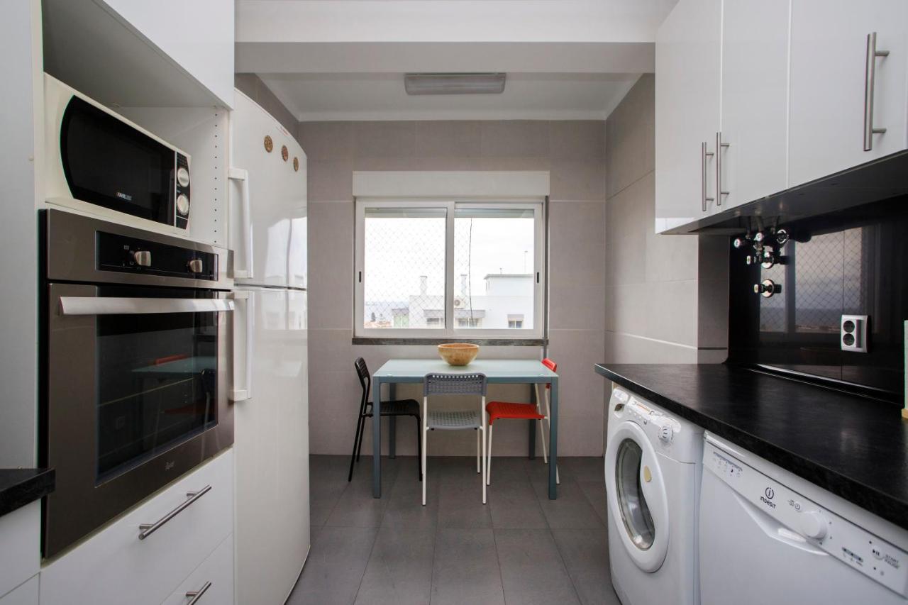 Vistaomar Apartment เซาโจเอา โด เอชโตริล ภายนอก รูปภาพ