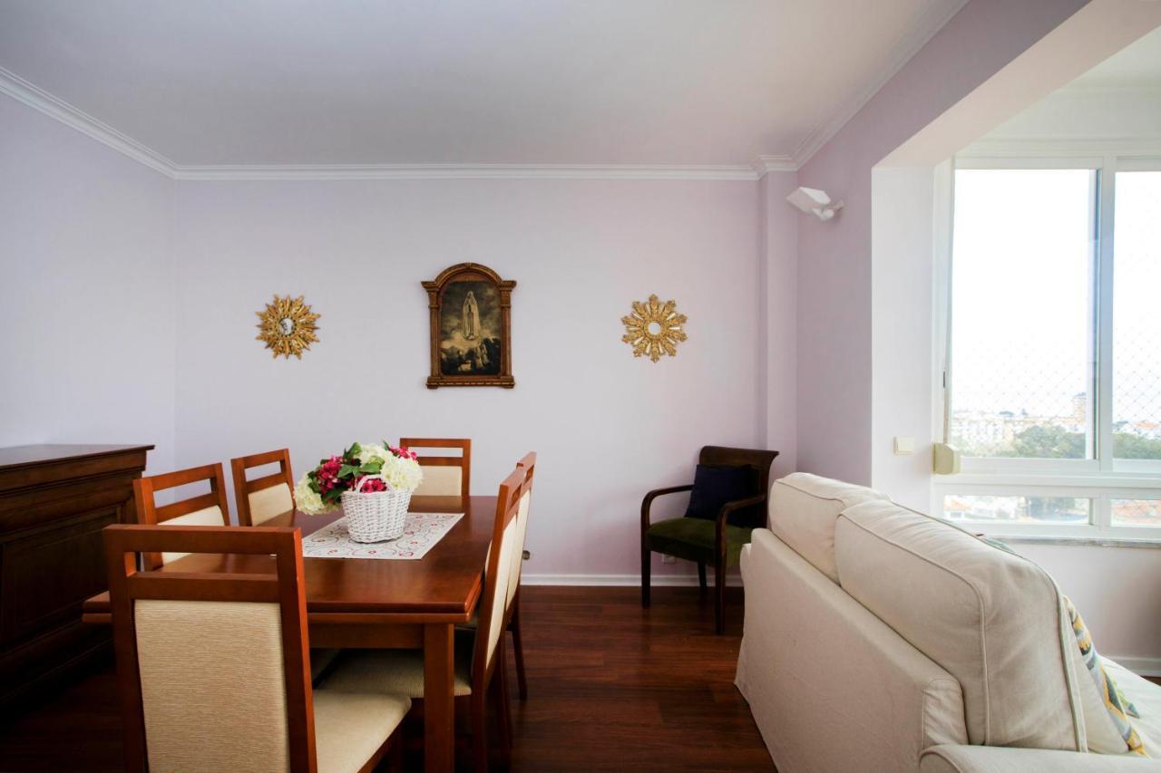 Vistaomar Apartment เซาโจเอา โด เอชโตริล ภายนอก รูปภาพ